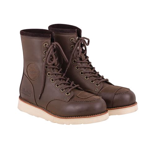 Many bikers ride even when it's cold outside. Indian Motorcycle Men's Leather Classic Moc Riding Boot ...