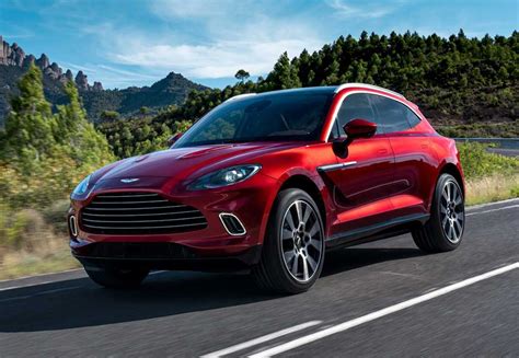 Aston Martin DBX 2020: Estilo y potencia en el primer SUV de la marca