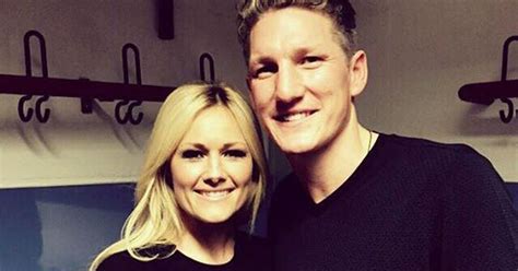 Viimeisimmät twiitit käyttäjältä bastian schweinsteiger (@bschweinsteiger). Bastian Schweinsteiger: Neue Frau an seiner Seite! | BUNTE.de