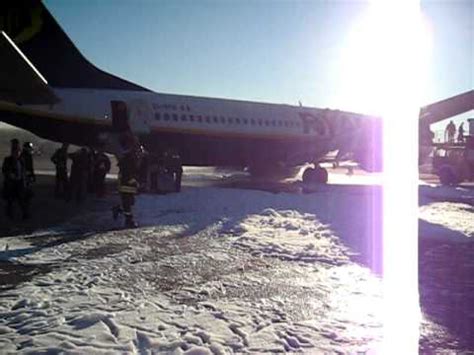 Ryanair Notlandung Rom Part 2, Crash Rome Part 2 - YouTube