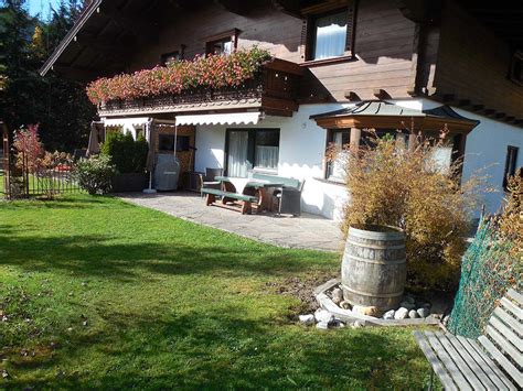 Check spelling or type a new query. wochenendhaus-mieten-pillersee-garten - RP Immobilien Pichler