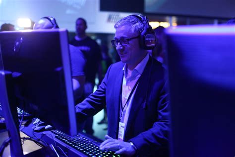 I have a very deliberate process around interviewing a ceo to develop the content for their linkedin profile. Electronic Arts' former games head Frank Gibeau leaves ...