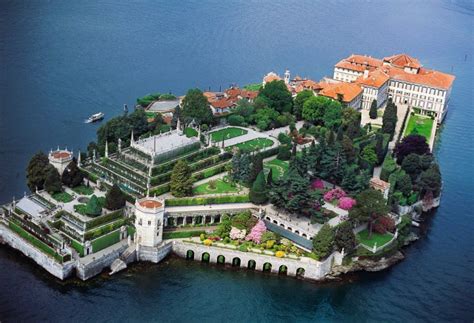 Isola bella, madre and pescatore. Isola Bella, Italy : europe
