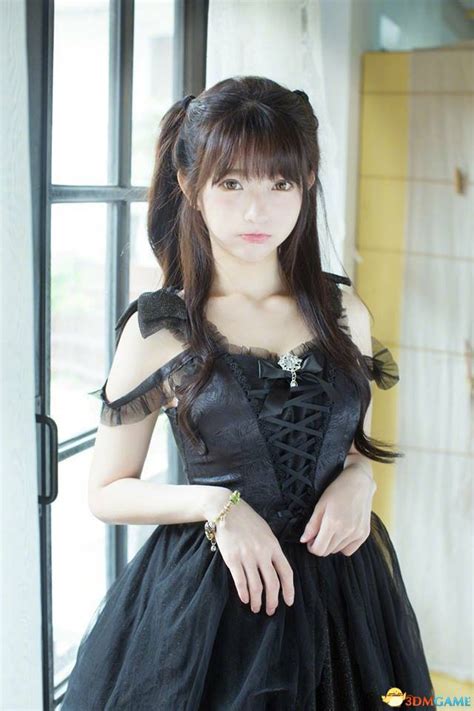 游戏新消息：韩国第一美少女yurisa美照暗黑风格的哥特式萝莉公会界