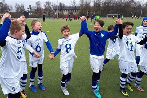 Yunus emre karabacak kimdir survivor izleyicileri tarafından, yarışmanın ilk gününden bu yana merak ediliyor ve internette aratılıyor. BWWL: E-Junioren beim Rheinland Cup - "Der Große unter den ...