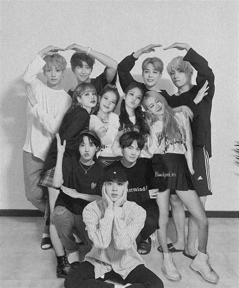 Şu an albüm yapmamı gerektirecek bir neden görmüyorum. BTS and Blackpink dua Group yang bagaikan King and Queen ...