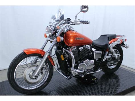 At the release time, manufacturer's suggested retail price (msrp) for the basic version of 2006 honda shadow spirit 750 is found to be ~ $3,000, while the most expensive one is ~ $9,000. Buy 2006 Honda Shadow Spirit 750 (VT750DC) on 2040-motos