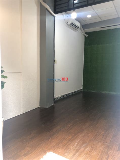 Trao đổi với zing trưa 7/5, bà nguyễn thị lâm tuyền, chủ tịch ubnd phường 1 (quận 10), cho biết ngành y tế vừa tiến hành phong tỏa một cửa hàng bún thái trong khu phố ẩm thực hồ thị kỷ, đồng. MẶT BẰNG Q.10, 32M2 NGAY CHỢ HOA HỒ THỊ KỶ KD TỰ DO 5,9TR ...