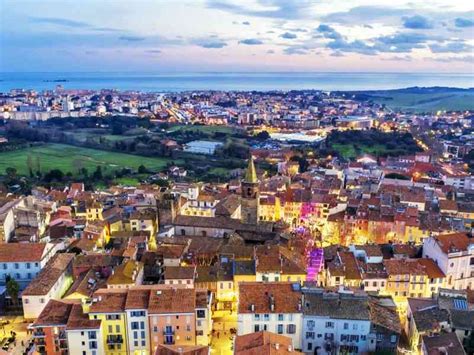 History and geography of the town of frejus, france. Ville de Fréjus » Vacances - Guide Voyage