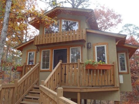 Guest rooms are designed with rustic set in eureka springs in the arkansas region and eureka springs historic district reachable within 2 km, eureka sunset cabins offers accommodation. Treehouse Cabins in Eureka Springs, Arkansas - The Gifted ...