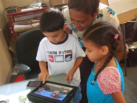 Ihelp For Autism The Ipad Opens Up New Worlds For Autistic Children