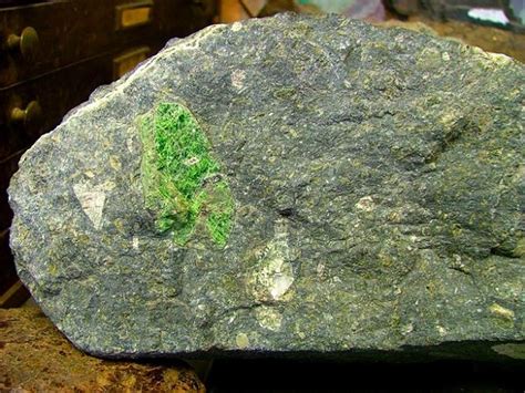 Diamond Bearing Kimberlite Rocks Morphology And Composition Geotourism
