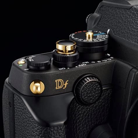Nikon Df Gold Edition Dslr With Af S Nikkor 50mm F18g Special Gold