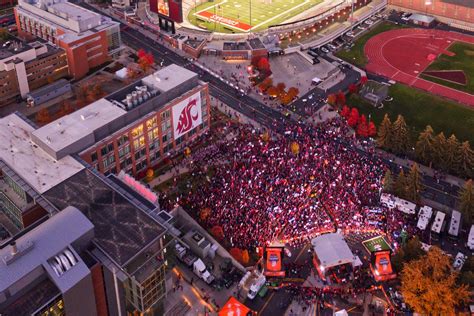 Download Wsu S Display For Gameday And Against Oregon Was A Ing Out By Bettyreyes Gameday