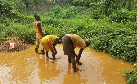 Exxon mobil stocks, for example, are traded in united states, russian, argentine, german, mexican and swizz markets. How Illegal Mining Drives Local Conflicts in Nigeria ...