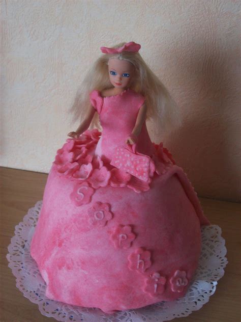 Bake and make with angela capeski. Geburtstag-Kinder » Bild zum Barbie Kuchen