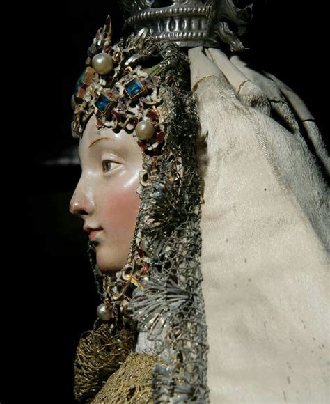 Pida hora con clínica las condes. Detalle. Nuestra Señora del Consuelo. S. XVI. Monasterio ...