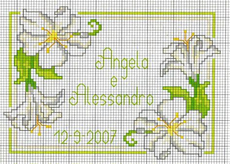 Il cuscino è contornato da una passamaneria color avorio mentre il re. Cuscino Portafedi Punto Croce Schema : Cuscino Portafedi ...