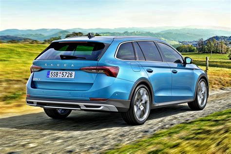 Check spelling or type a new query. Nowa Skoda Octavia Scout. Terenowe kombi z Czech