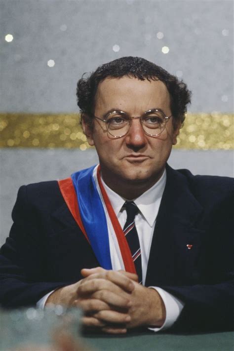 Coluche, coluche président, éditions j'ai lu, 191 p., 1994 (isbn 2277237507) et (isbn 9782277237501). Épinglé sur Coluche