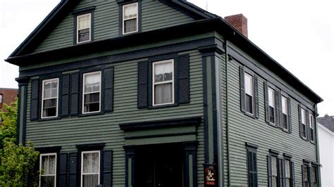 Lizzie Borden House In Fall River Massachusetts Ghostly History Podcast