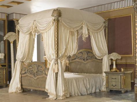 Maybe you would like to learn more about one of these? 46 Captivating Gothic Canopy Bed Curtain Design Ideas With ...