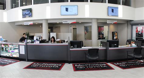 Sterling mccall toyota invites you to our certified toyota service center in houston, tx. Winnipeg Toyota service centre - oil change, mechanics ...