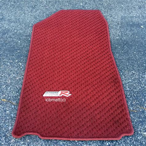Free ground shipping to continental u.s. USED JDM DC5 ITR Type R Floor Mats Red Sold!