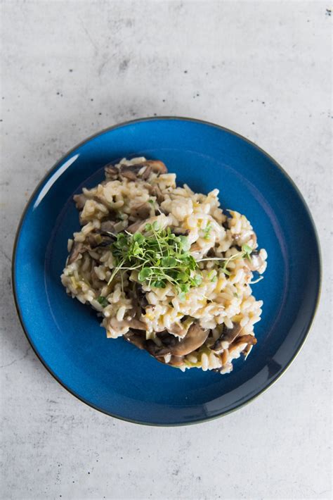 Mushroom Leek Risotto with Arugula Microgreens in 2021 | Leek risotto, Risotto, Best risotto