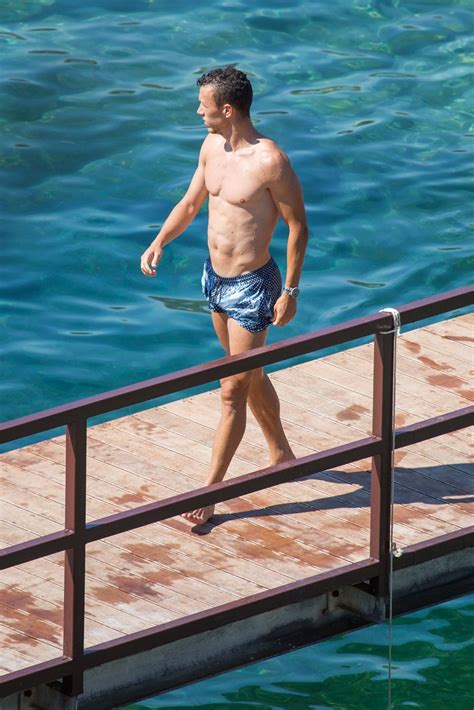 He is a celebrity soccer player. Ivan Perišić uživa na odmoru u Dubrovniku - tportal