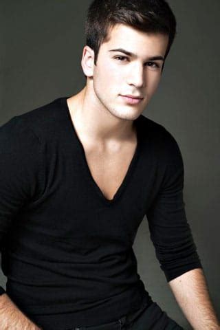 David araújo antunes (born 30 july 1991), better known by his artistic name david carreira, is a portuguese singer, actor and model. Picture of David Carreira