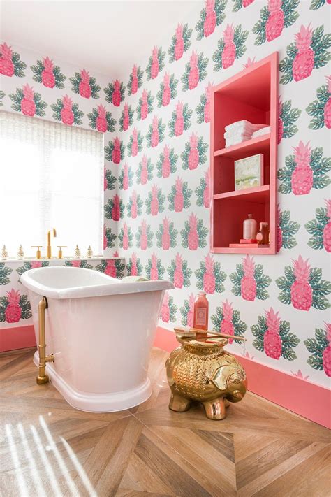 These Bathrooms Will Inspire You to Go Bold with Wallpaper | Tropical