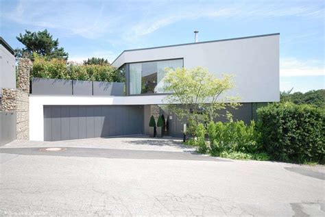 Das darf das haus bauen kosten. Einfamilienhaus im Essener Süden meistert Höhenversprünge ...