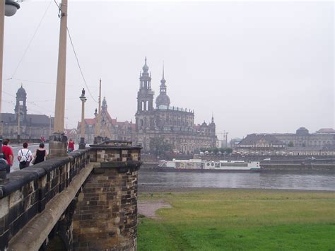 Limita al norte con el mar del norte, mar báltico y. Viajar: Dresde (Alemania): Alstadt