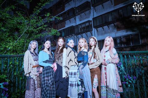 Watch Dreamcatcher Sings Of An Emotional Farewell In Bonvoyage