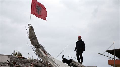Historische erdbeben erdbeben berichterstattung vor ort in der weltlokale zeit (umwandlung nur unterhalb land). Albanien stellt Suche nach Erdbeben-Überlebenden ein: 50 ...
