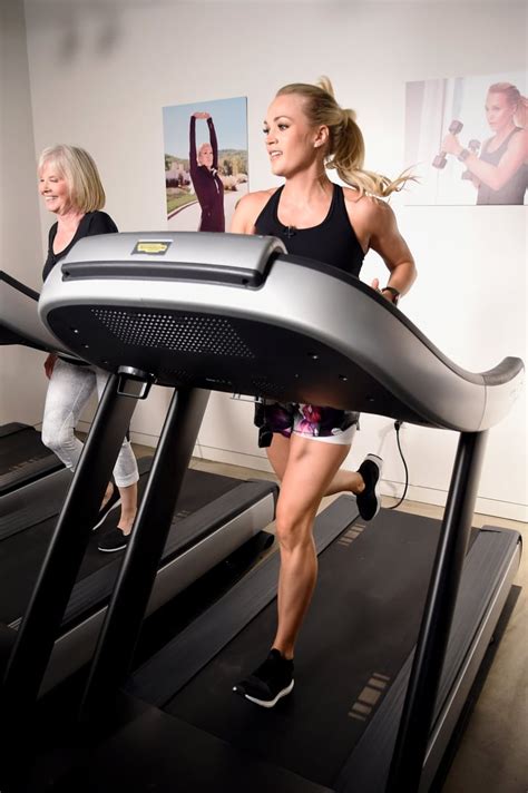 Carrie Underwoods Workout Routine Popsugar Fitness