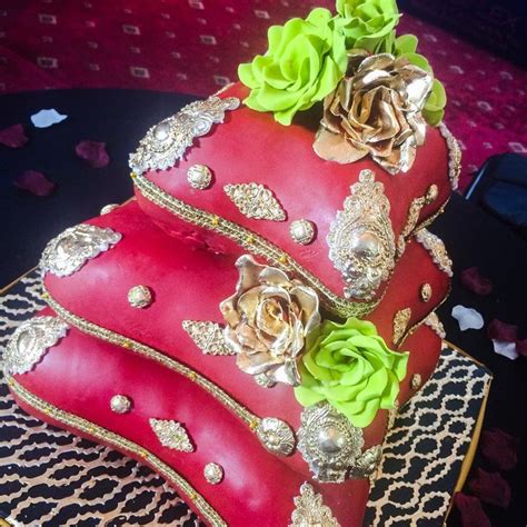 bespoke cakes and treats on instagram “three tier pillow wedding cake i do not take