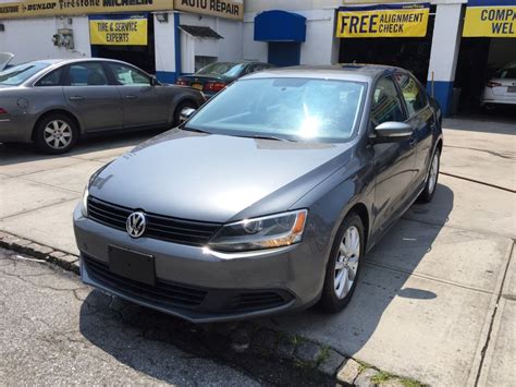 Research the 2012 volkswagen jetta at cars.com and find specs, pricing, mpg, safety data, photos, videos, reviews and local inventory. Used 2012 Volkswagen Jetta SE Sedan $8,990.00