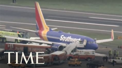 Southwest Airlines Flight Makes Emergency Landing After Engine Explodes Time Youtube