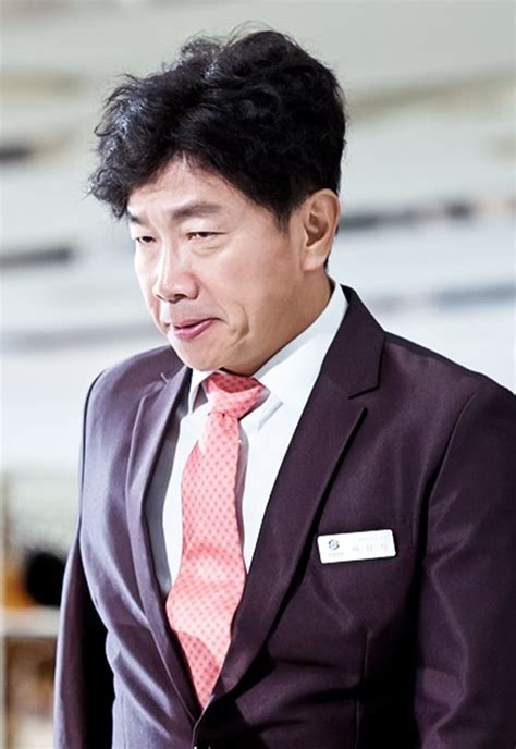 Come back mister takes over the wednesday & thursday 21:55 time slot previously occupied by remember: » Please Come Back, Mister » Korean Drama