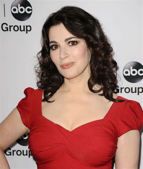 Nigella Lawsons Secret Behind Hourglass Curves As She Says She Likes Being Voluptuous Daily