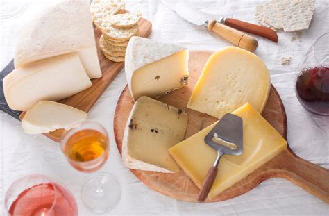 The Simple Guide To Wine And Cheese Pairing Wine Enthusiast Magazine