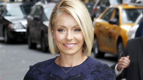 Kelly Ripa Sent Racy Selfie To Her In Laws Abc News