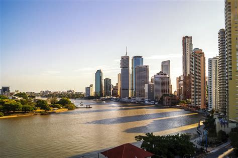 Brisbane bar tide times and tide charts showing high tide and low tide heights and accurate times out to 30 days. The Best Time to Visit Brisbane