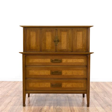 Buy homfa 4 drawer dresser, modern storage chest with wide drawer space, file organizer end table tall nightstand accent wood frame for home office entryway, 23.62l x 15.75w x 31.5h in, white: This "White Fine Furniture Co." tall dresser is featured ...