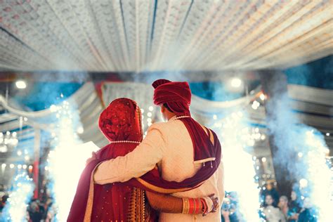Update More Than 156 Indian Wedding Couple Poses Hd Vn