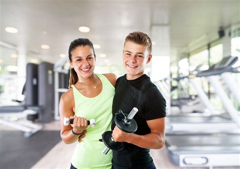 Should Teens Go For Working Out In The Gym