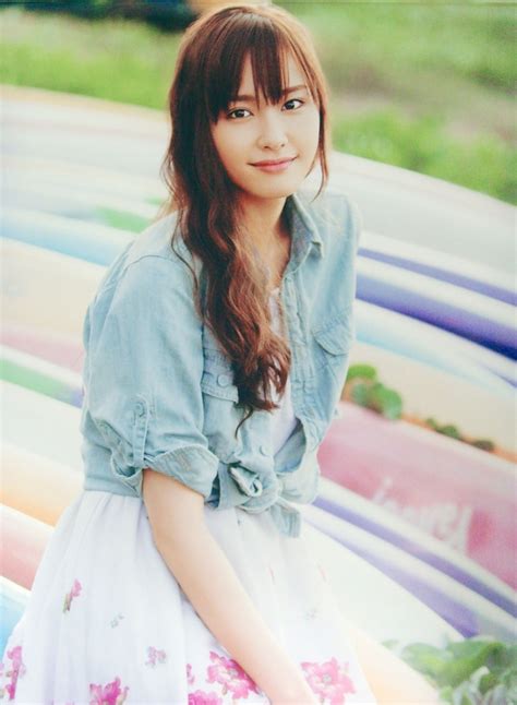 Those born under the gemini zodiac sign enjoy socializing and love surrounding themselves with people. Yui Aragaki Profile and Biography | FansHive.com