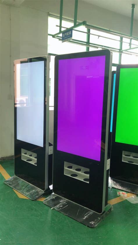 55 floor standing digital signage lcd ad player with cell phone charging kiosk advertising in